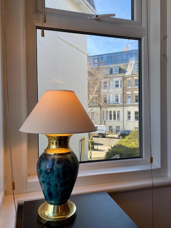 Bournemouth Beachfront Retreat 3 Bedroom 3 Bathroom Seaside B&B With Free Parking المظهر الخارجي الصورة
